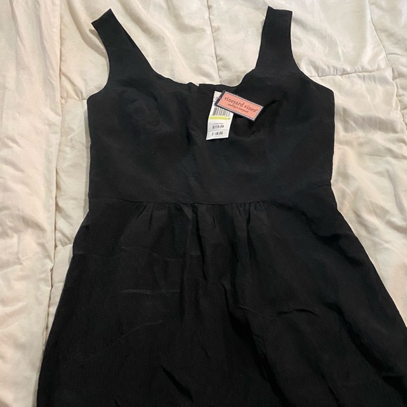 Vineyard Vines Dress - Picture 2 of 2